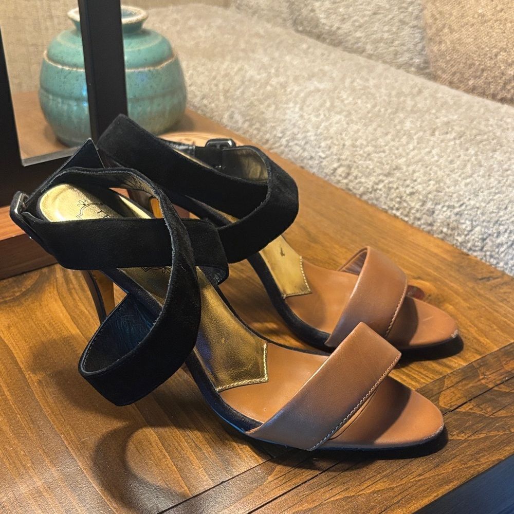 Ted Baker London Black and Brown Heels